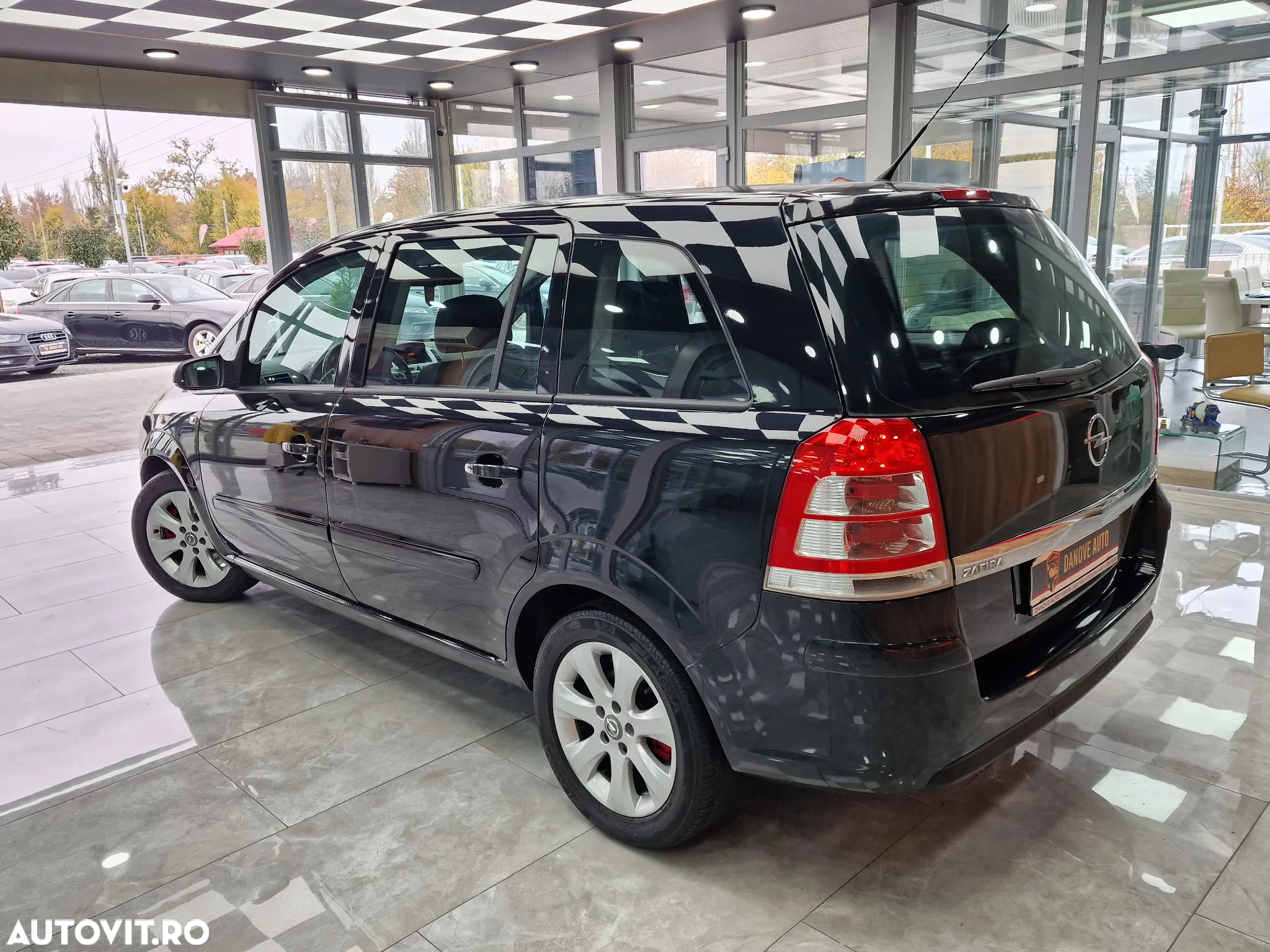 Opel Zafira 1.7 CDTI - 10