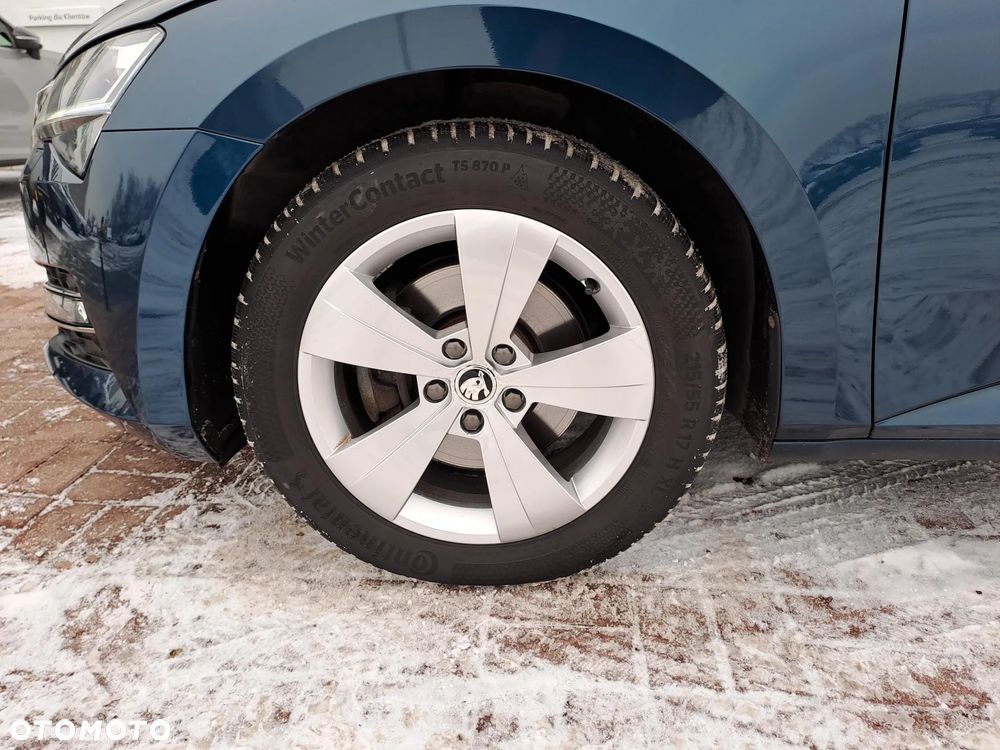 Skoda Superb 2.0 TDI SCR 4x4 Style DSG - 13