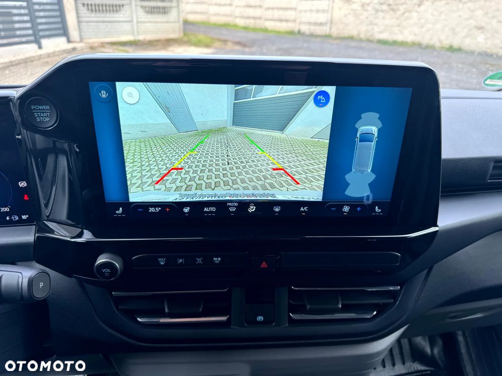 Ford Tourneo Custom L2H1 VA Autm Titanium - 32