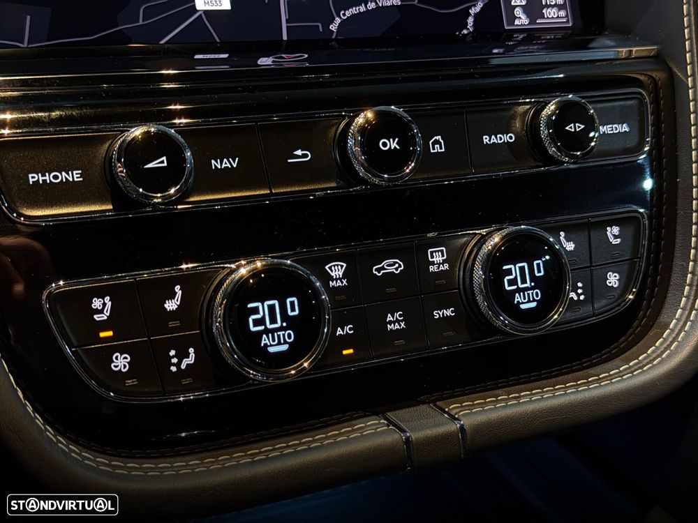 Bentley Bentayga V8 Atelier Edition - 37