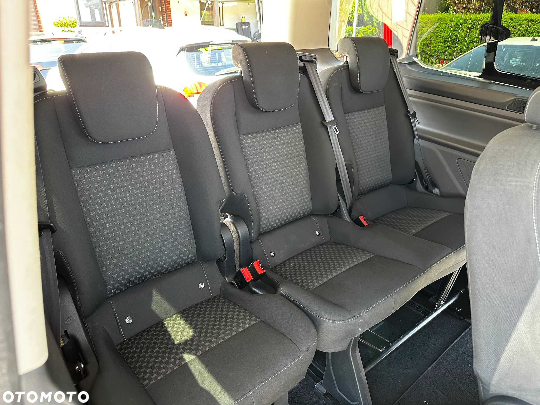 Ford Tourneo Custom - 21
