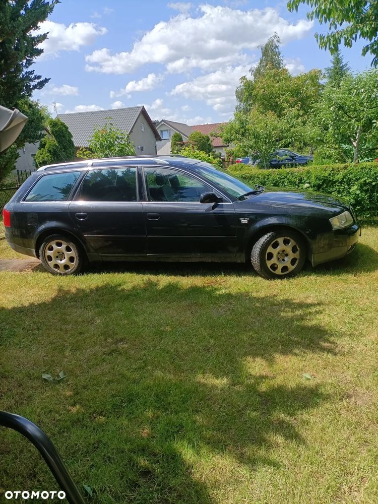 Audi A6 Avant - 1