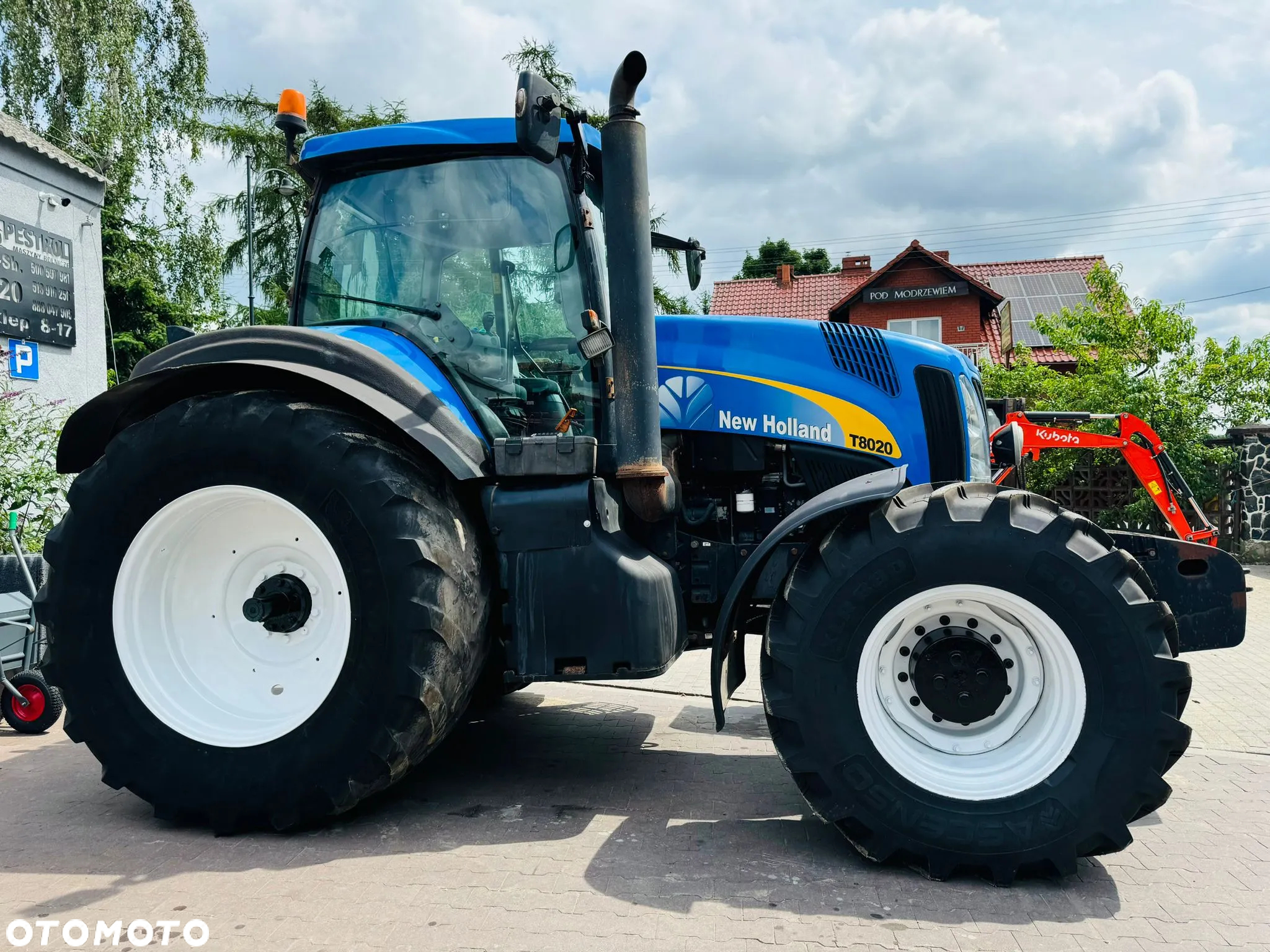 New Holland T8020 - 2