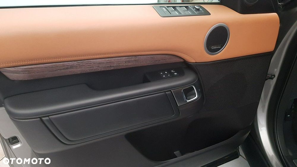 Land Rover Discovery - 24