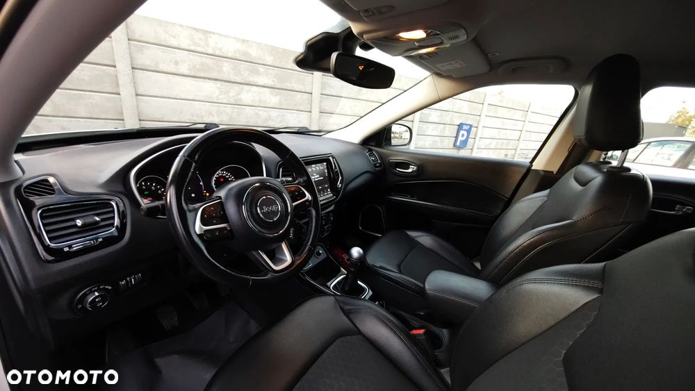 Jeep Compass 1.4 MultiAir Limited - 32