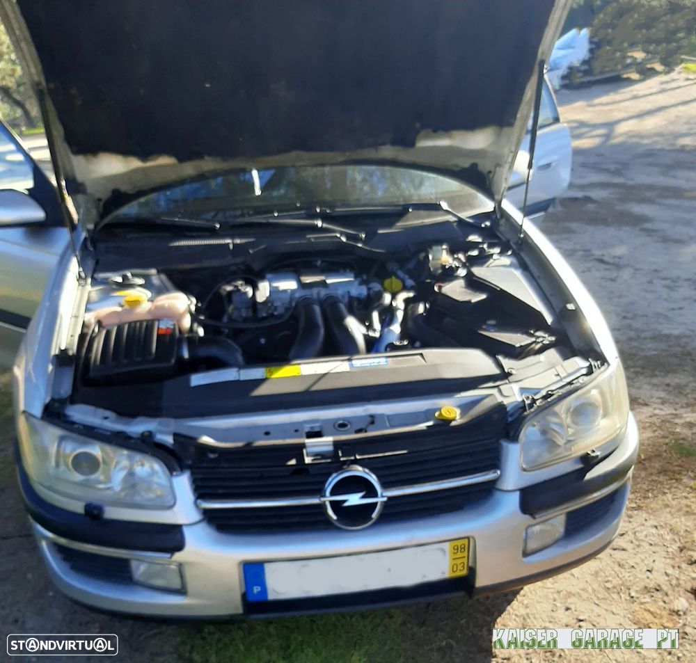 Opel Omega Caravan 2.5i V6 CD - 7