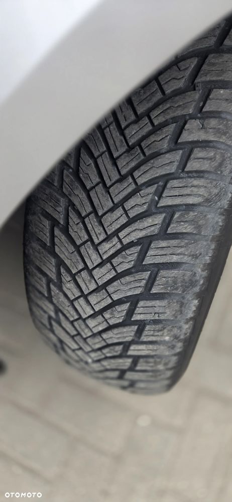 Ford Galaxy 2.0 TDCi Ghia - 24