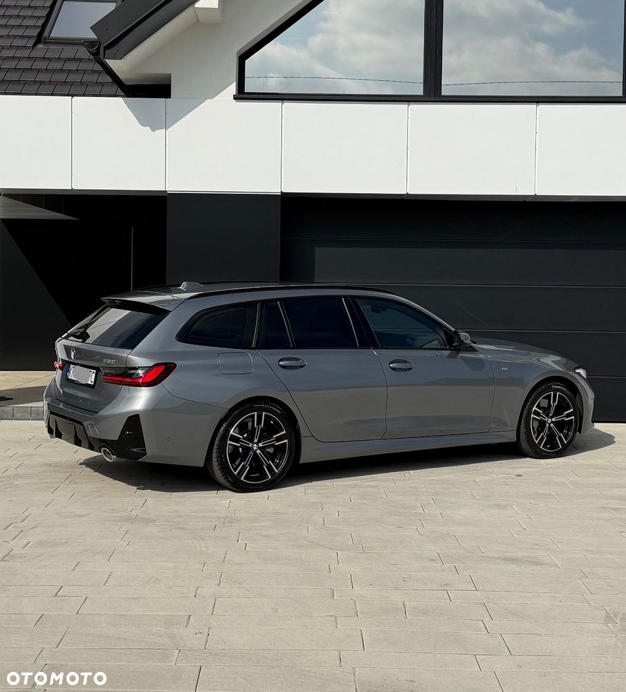 BMW Seria 3 330i xDrive M Sport sport - 31