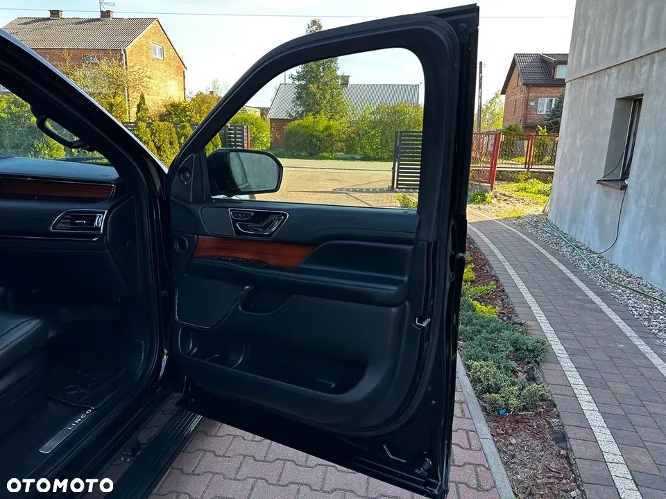 Lincoln Navigator - 29