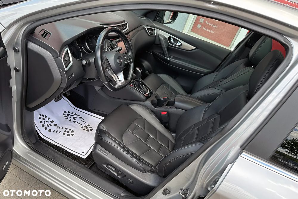 Nissan Qashqai 1.6 dCi Xtronic TEKNA+ - 21
