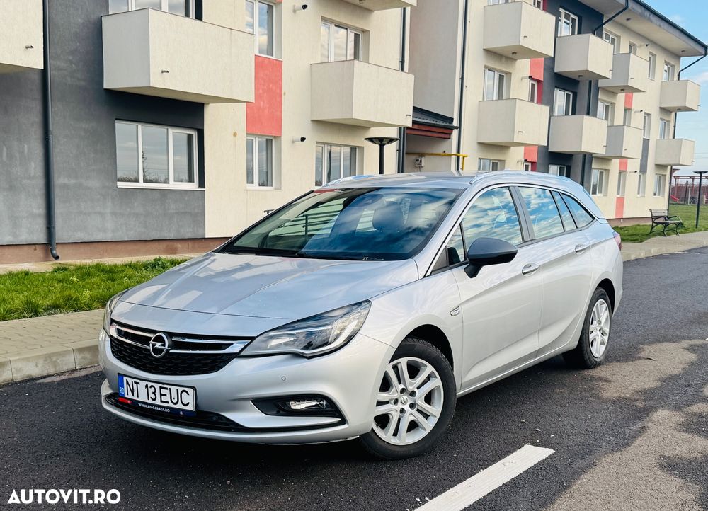 Opel Astra 1.6 D (CDTI) Sports Tourer Edition - 4