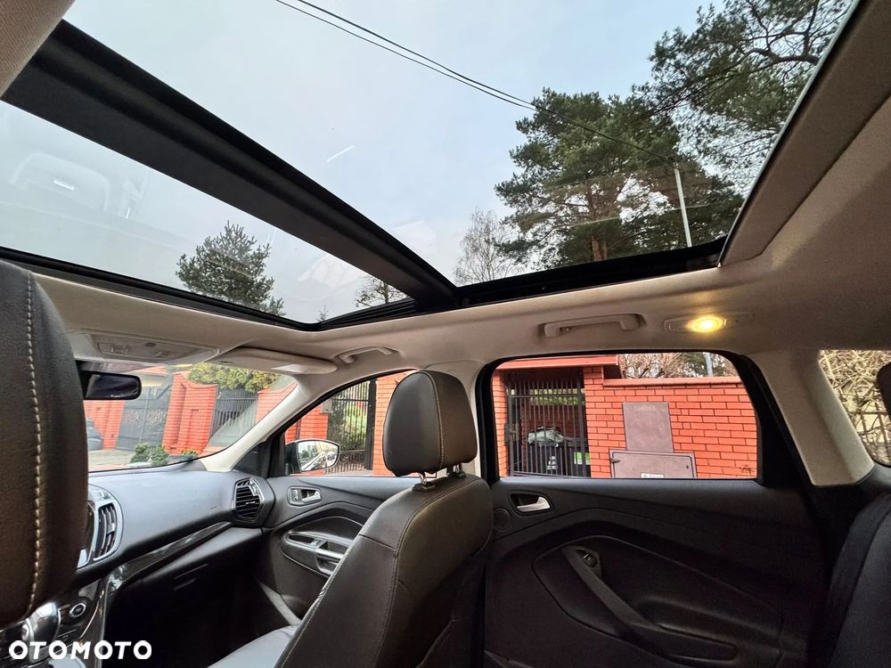 Ford Escape 2.0 EcoBoost AWD Titanium - 19