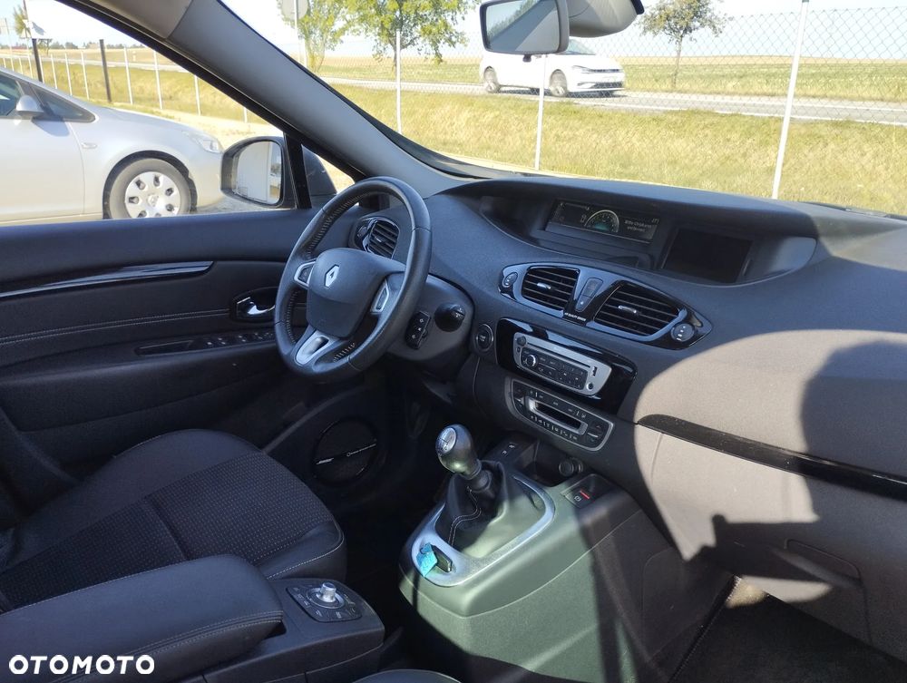 Renault Scenic TCe 130 Bose Edition - 23