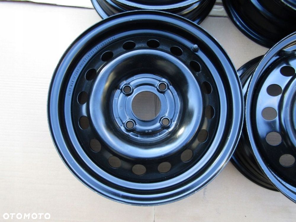 4x Felgi 15 Nissan NV200 / NV 200 / Evalia Almera 6j 4x114,3 ET45 - 10