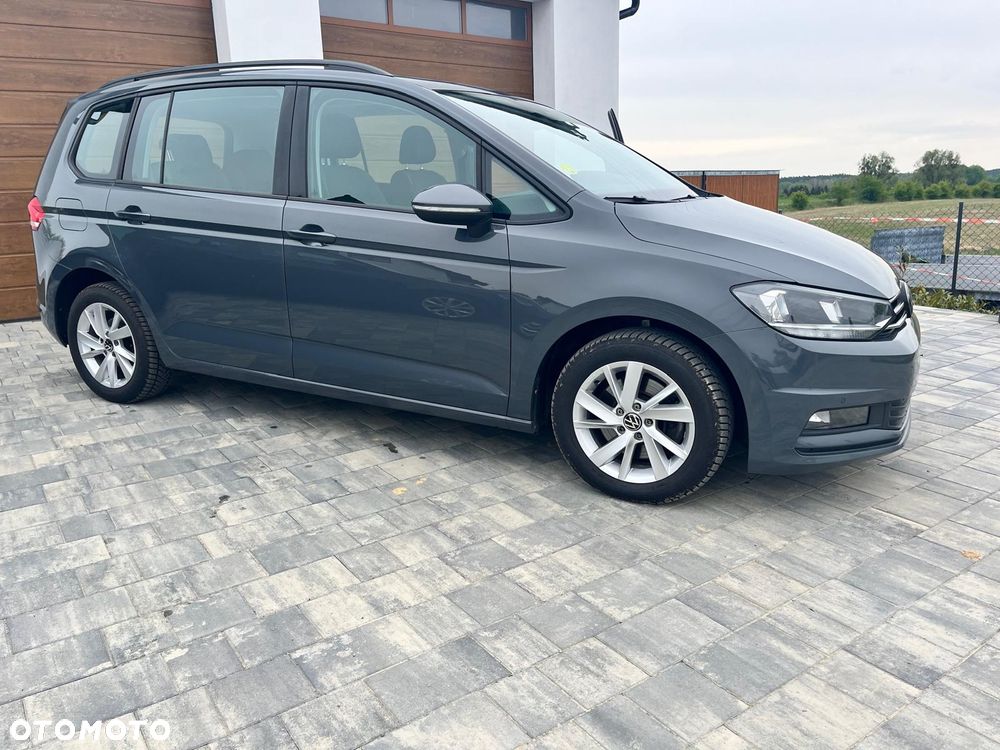 Volkswagen Touran - 6