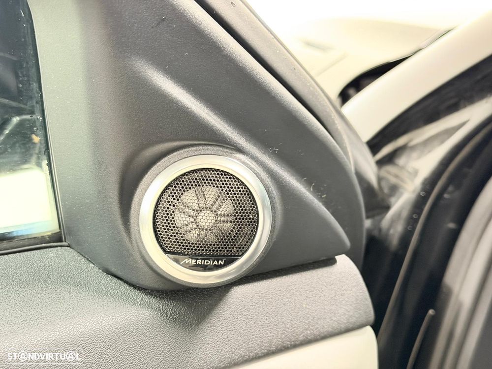 Land Rover Range Rover Evoque P300e R-Dynamic - 15