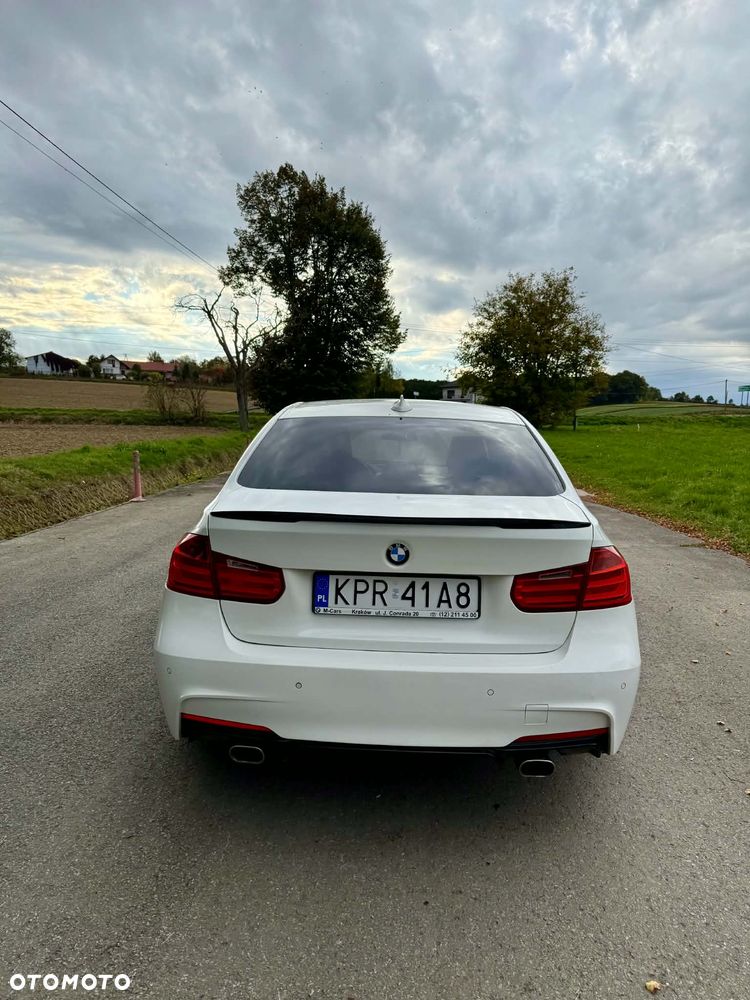 BMW F30 2014 photo 3