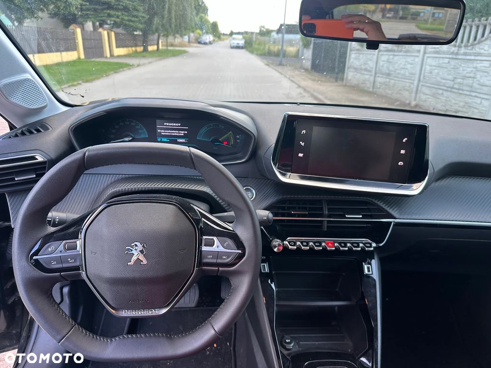 Peugeot 208 Elektromotor 136 E-Style - 11