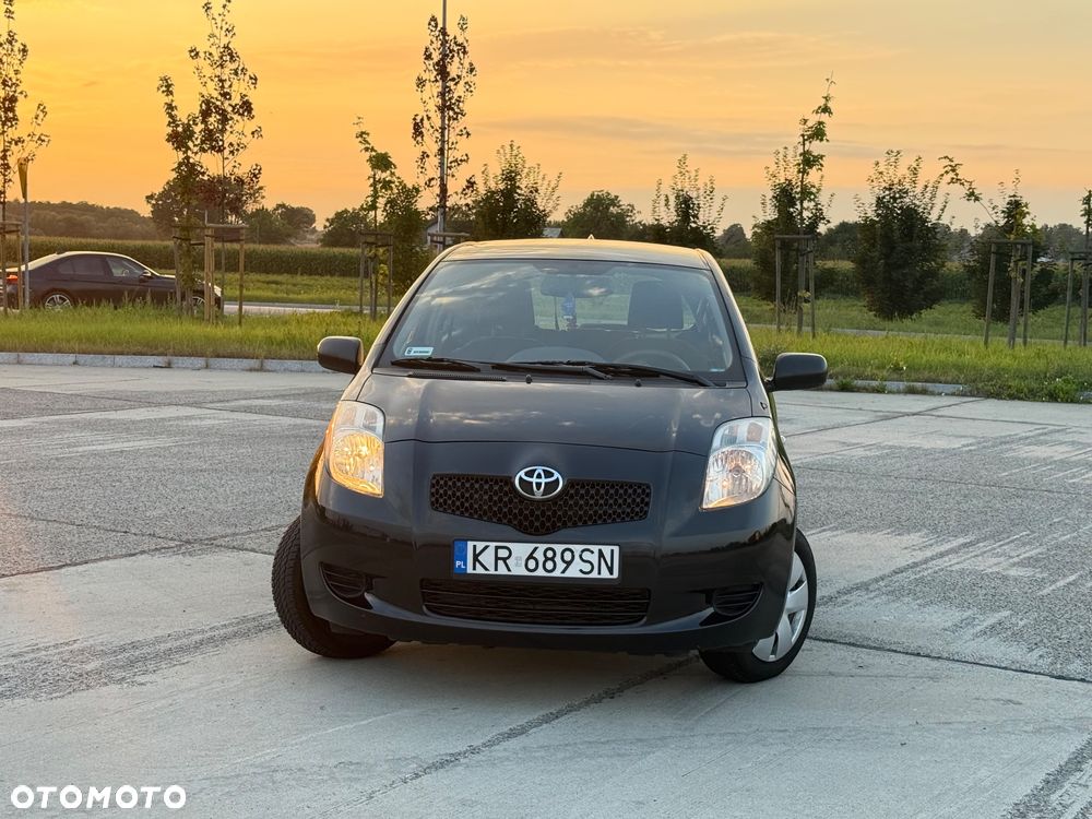 Toyota Yaris 1.0 Terra A/C - 2