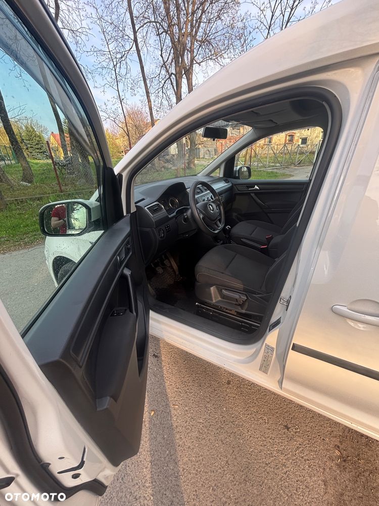 Volkswagen Caddy 2.0 TDI Comfortline - 9