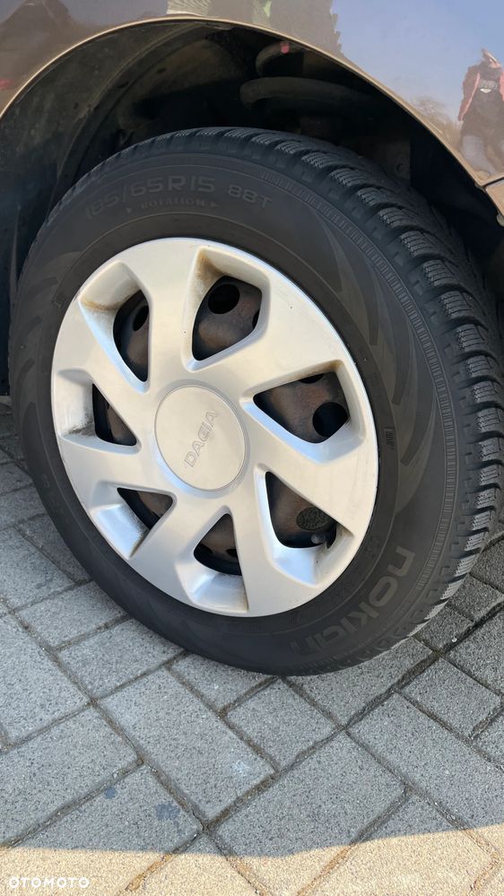 Dacia Logan 1.2 16V Laureate - 12