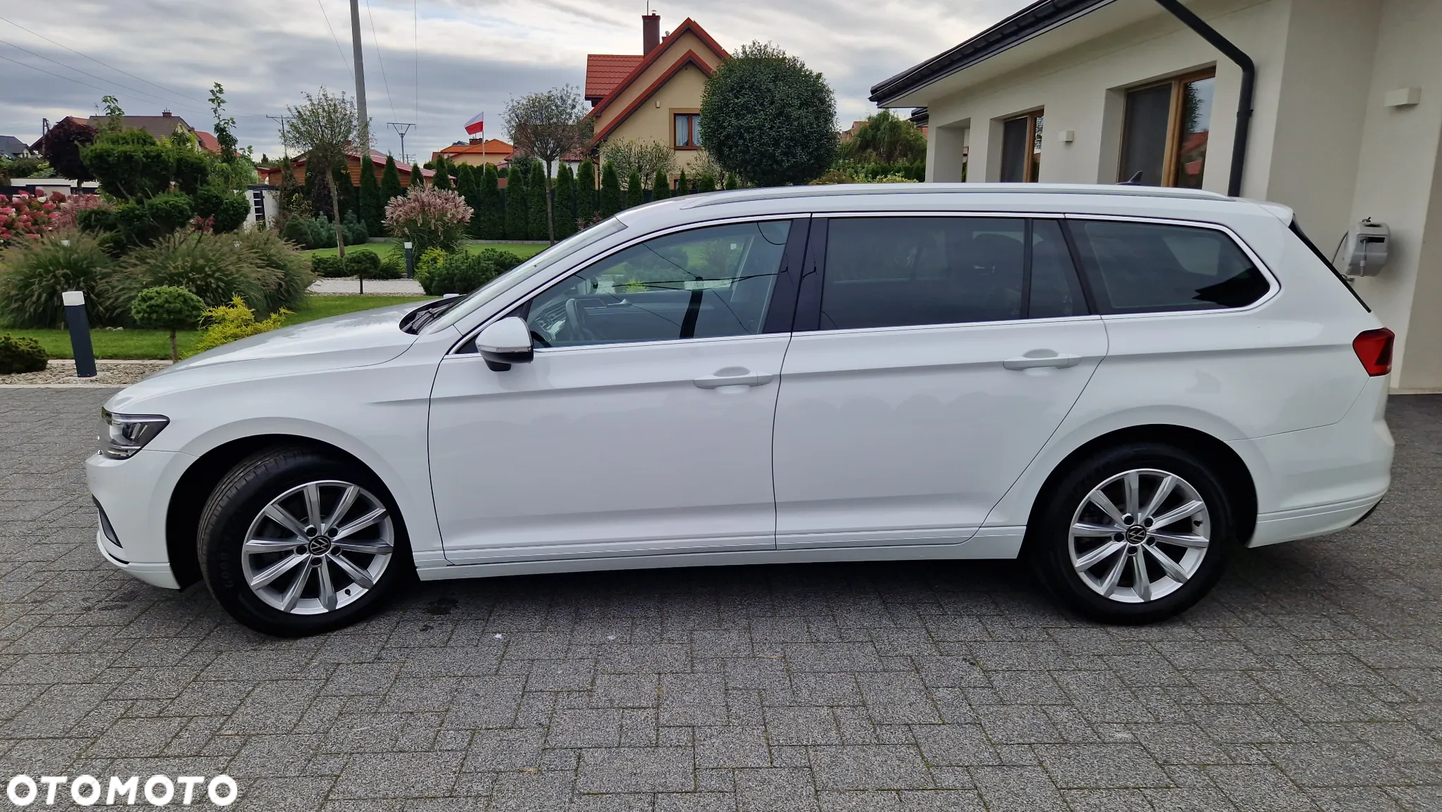 Volkswagen Passat Variant 2.0 TDI SCR DSG Business - 2