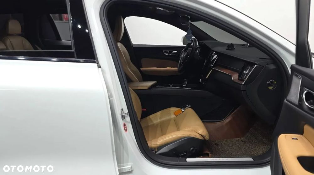 Volvo XC 60 - 5
