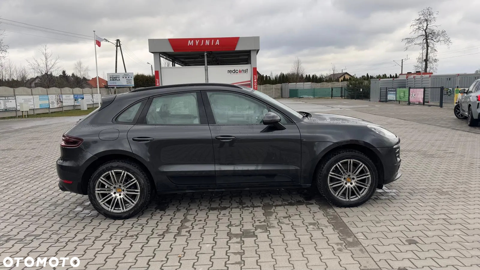 Porsche Macan Standard - 14