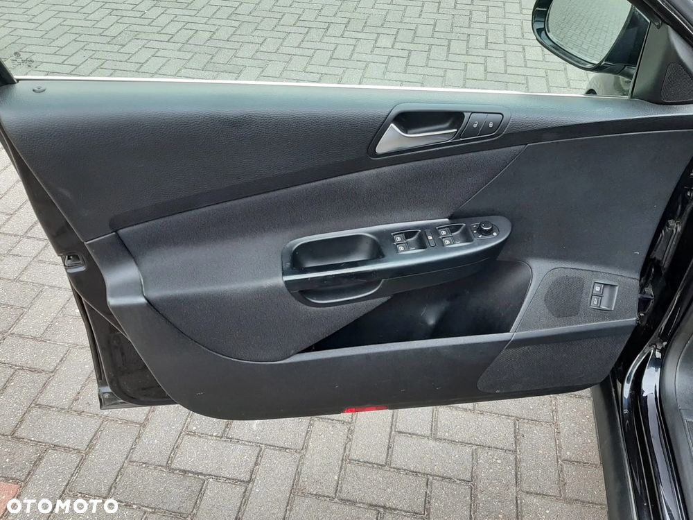 Volkswagen Passat Variant - 17