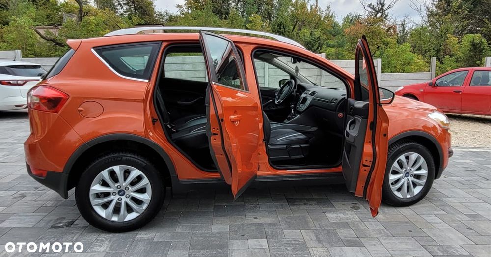 Ford Kuga 2.0 TDCi 4x4 Titanium - 28