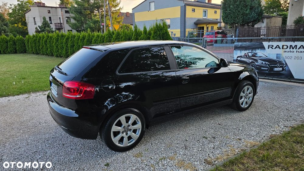 Audi A3 Sportback 1.6 Ambiente - 26