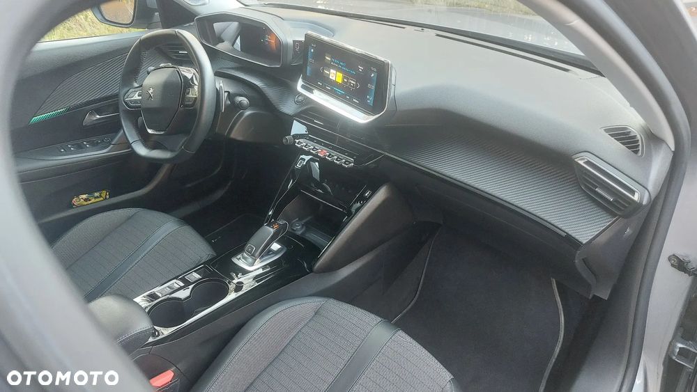 Peugeot 2008 1.5 BlueHDi Allure S&S EAT8 - 13