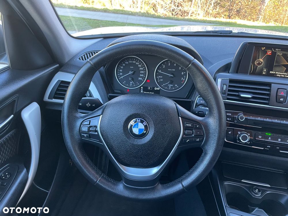 BMW Seria 1 118i - 22