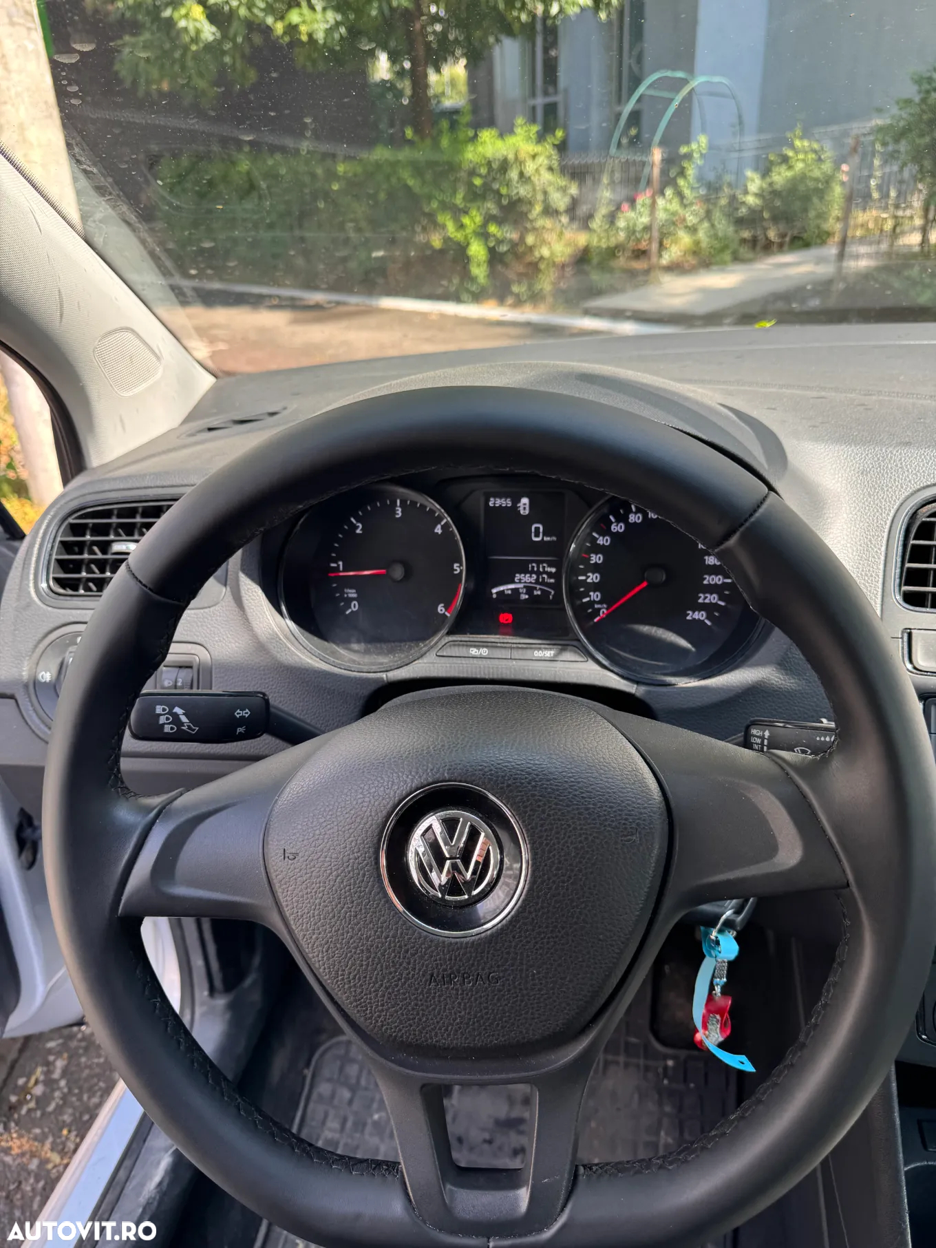 Volkswagen Polo 1.4 TDI CR BMT Comfortline - 8