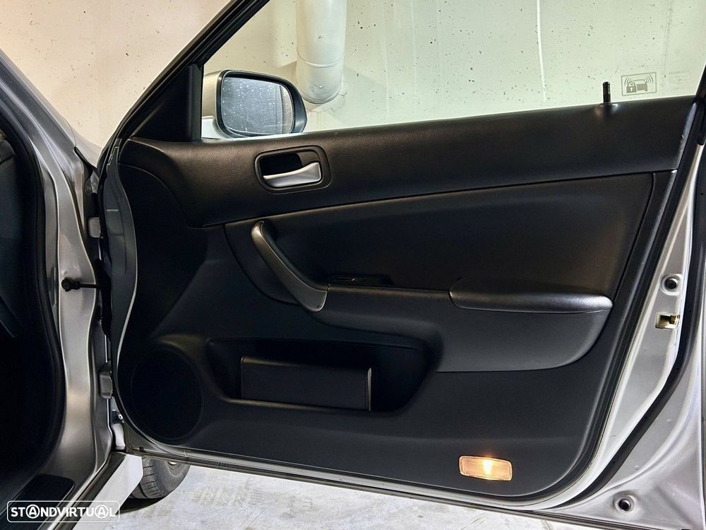 Honda Accord 2.0 Sport - 43