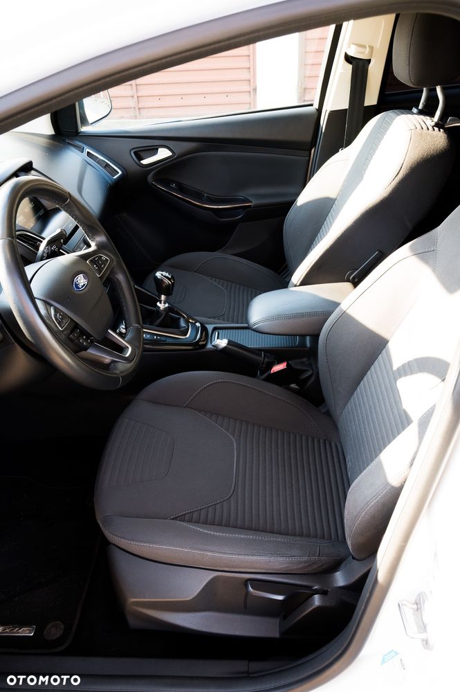 Ford Focus 1.0 EcoBoost Titanium - 15