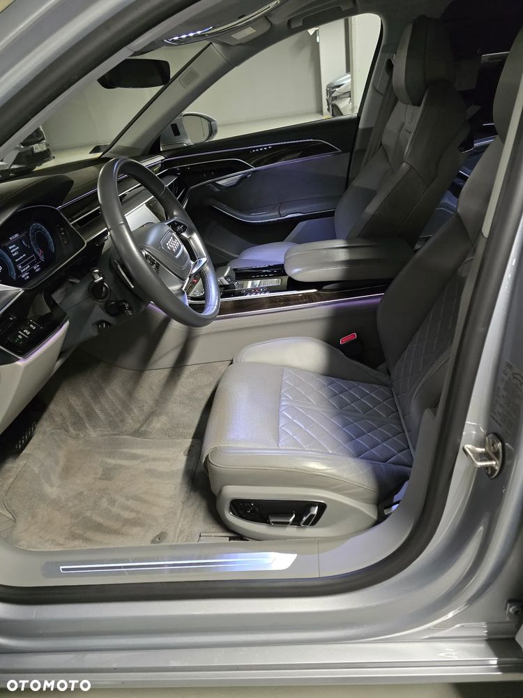 Audi A8 - 14
