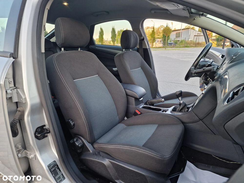 Ford Mondeo 1.6 T Titanium - 9