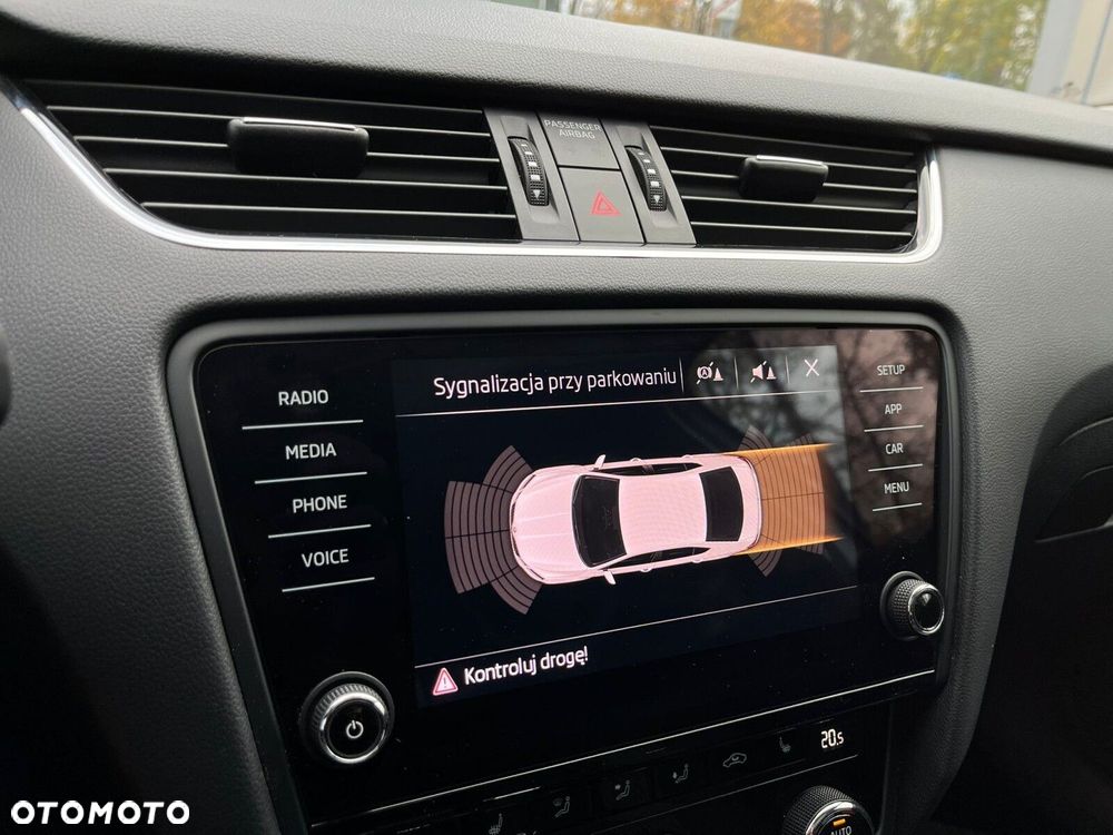 Skoda Octavia 2.0 TDI Style DSG - 26