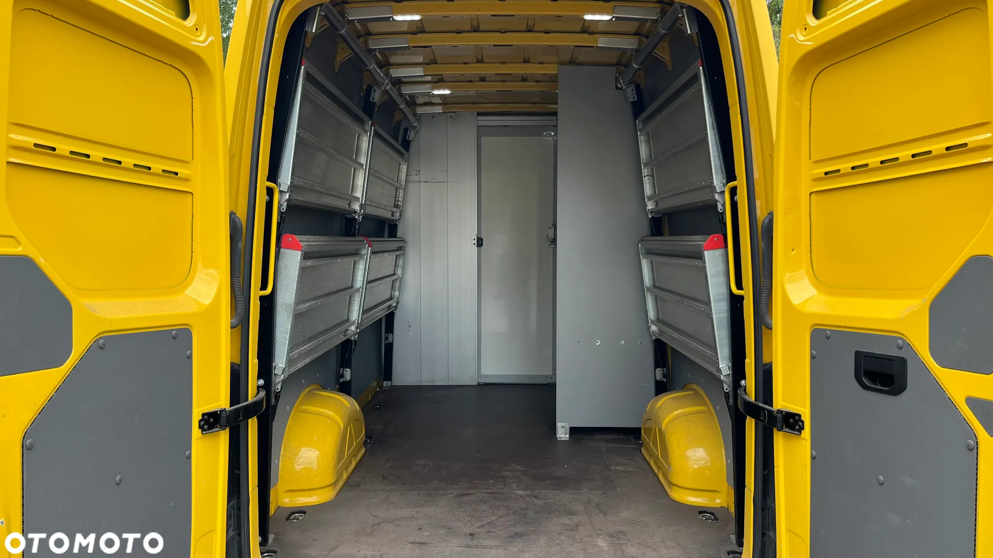 Volkswagen Crafter 35 2.0 TDI 140KM - 14