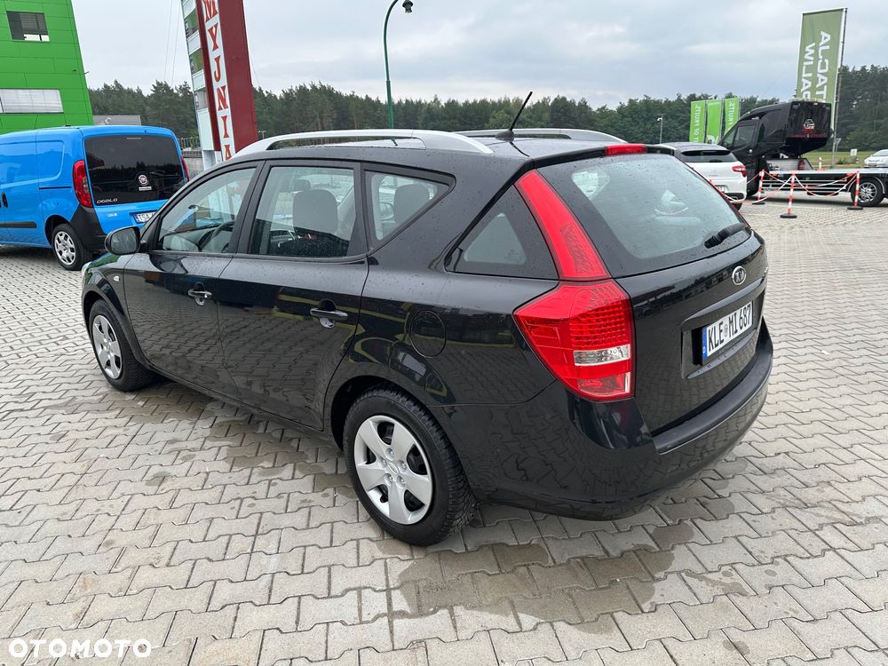 Kia Ceed 1.4 L - 16