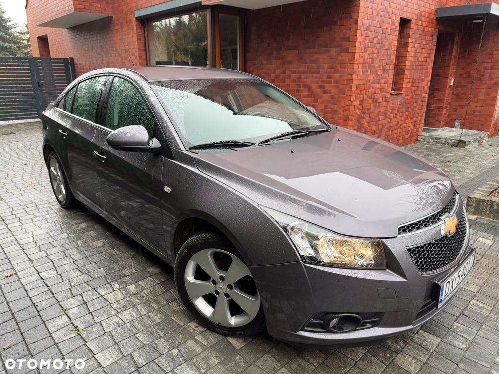 Chevrolet Cruze 1.8 LT - 4