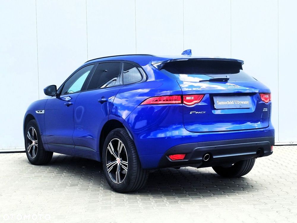 Jaguar F-Pace - 7