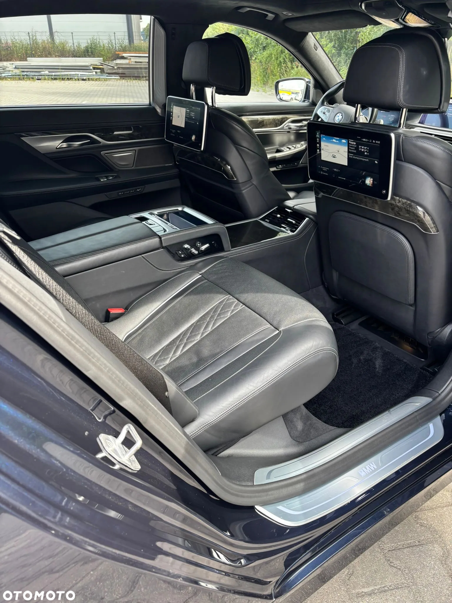 BMW Seria 7 - 21