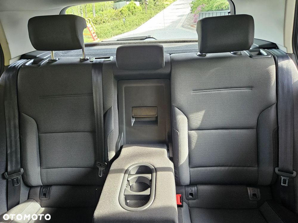 Volkswagen Golf 1.6 TDI BMT Comfortline - 8