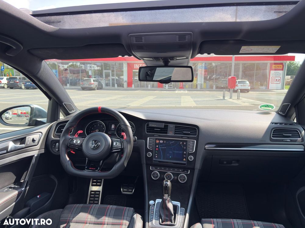 Volkswagen Golf GTI Performance BlueMotion Technology DSG - 9