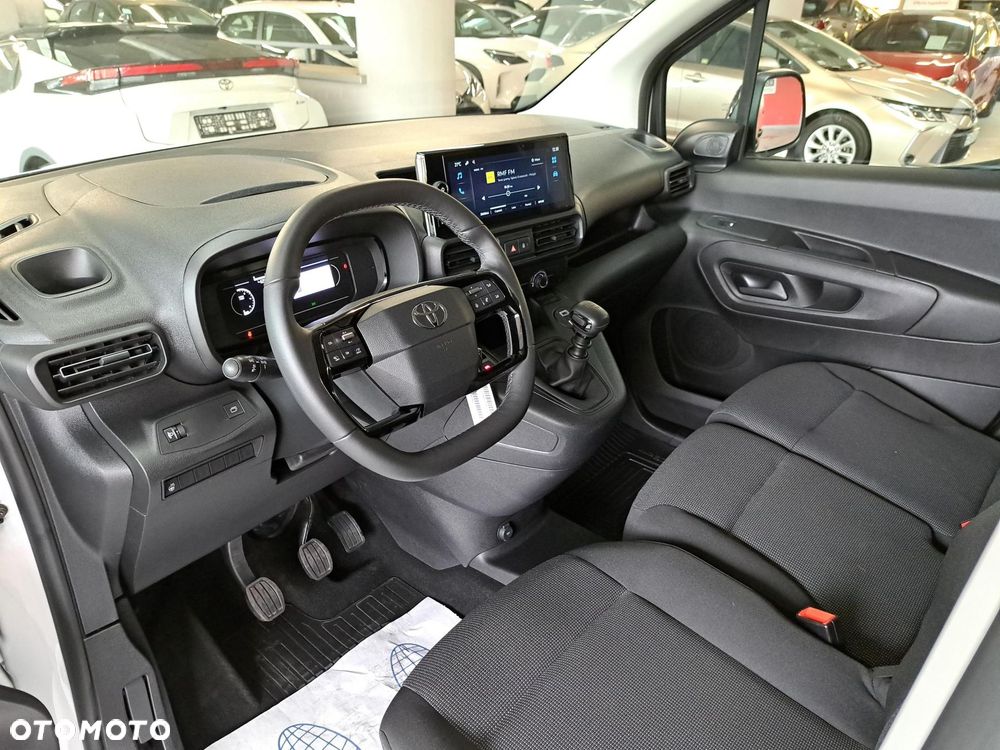 Toyota PROACE CITY - 29