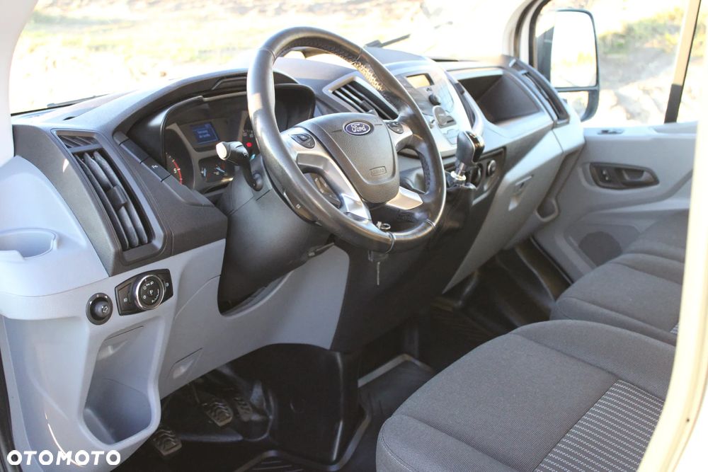 Ford Transit - 18