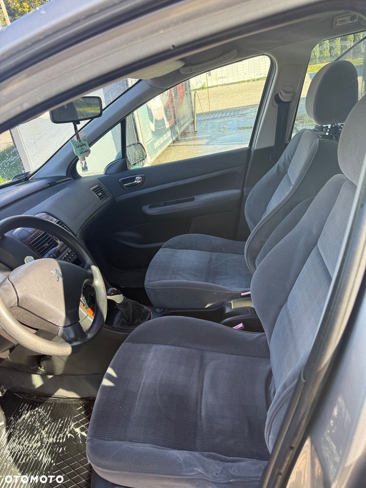 Peugeot 307 1.6 - 16
