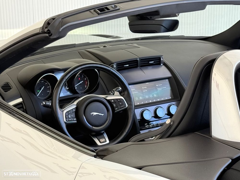 Jaguar F-Type 2.0 i4 R-Dynamic - 41